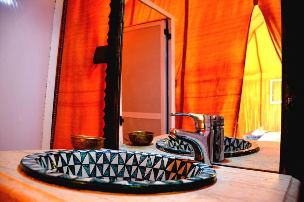 Elegant Luxury Camp Hotel Merzouga Exterior photo